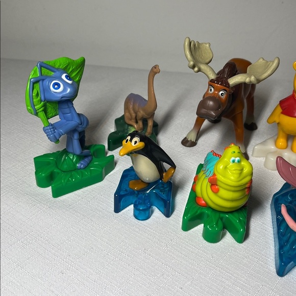 Disney Character Action Figure Set. Fun. Play - Picture 3 of 4